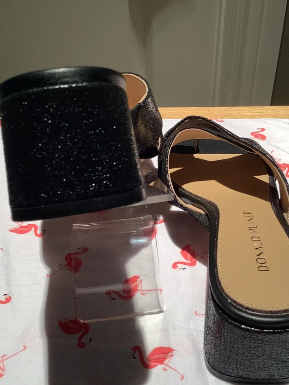 Donald Pliner 8M Keena-VM Vintage Met Thong NWB!